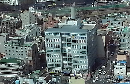 패싸움하고 경찰 매수하려던 업자에게 뇌물공여죄 추가 - 1