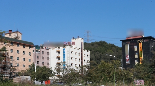 "온다던 손님들 예약 취소해 걱정"