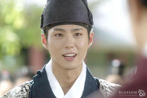 박보검 '욘사마 열풍' 재현…50~70대 여성 팬들 열광5