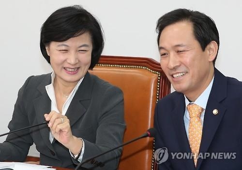 추미애 "朴대통령, 최순실 불러들여 검찰수사 제대로 해야" - 1