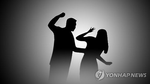 이별 통보에 앙심…내연녀 살인미수 50대 영장 - 1
