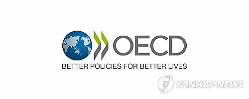 한국 식료품 물가 상승률, 3개월 연속 OECD '톱3' - 2