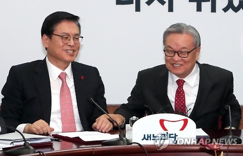 정우택 "潘, 품격·수준 다른 리더십 기대…삼류정치 닮지말라" - 1