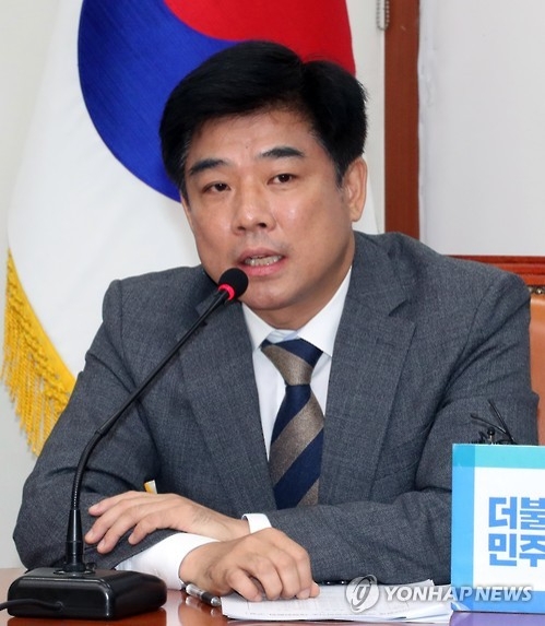 "인사불이익 받을라"…梨大학부장이 "정유라에 F 주지말라" - 1