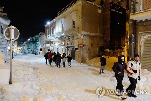 살렌토가 속한 이탈리아 풀리오 주의 한 마을에 눈이 내린 모습 [AFP=연합뉴스]