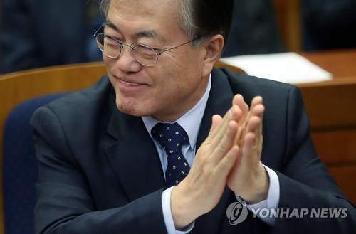文, 박종철·문익환 추도식 참석…野지지층 결집·潘風차단 시도 - 1