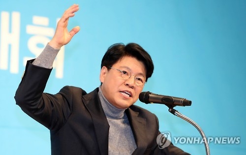與 "충격…참담…송구" 野 "의혹 '최종몸통'은 朴대통령" - 2