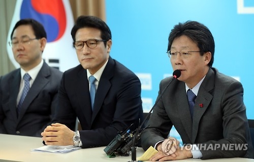 유승민 "대선前 개헌 불가능…보수후보 단일화해야" - 1
