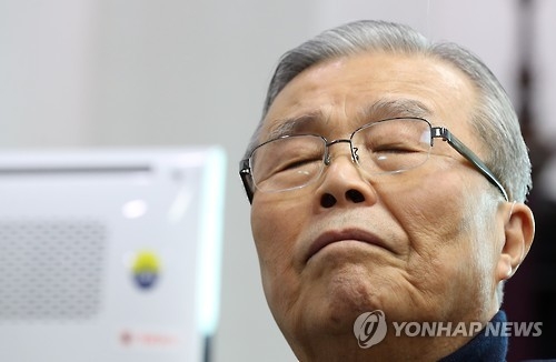 민주 "김종인 붙잡아라"…제3지대 동력 차단에 주력 - 2