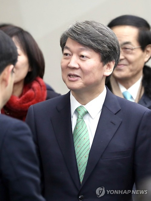 안철수, 고향 부산서 "단디하겠다…화끈하게 밀어달라" - 2