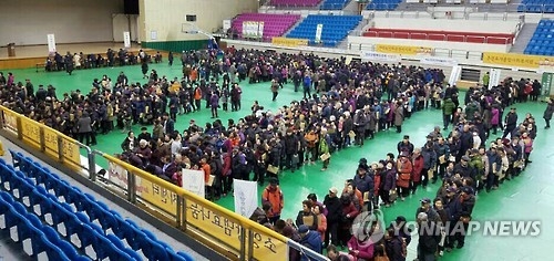 7일 열린 춘천 어르신 일자리 행사 모습.