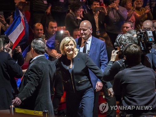 프랑스 대선에 출사표를 던진 마린 르펜 국민전선(FN) 대표