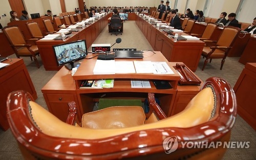 '날치기 논란'에 국회 파행…임시국회 초반부터 '삐걱'(종합) - 2