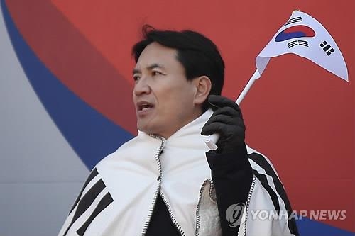'태극기 들고 TK 찾고'…與, 조기대선 대비해 보수결집 나섰나 - 2