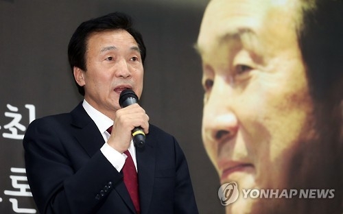 손학규, 안희정에 "대통령병 걸려 자기 생각도 모른다" - 1
