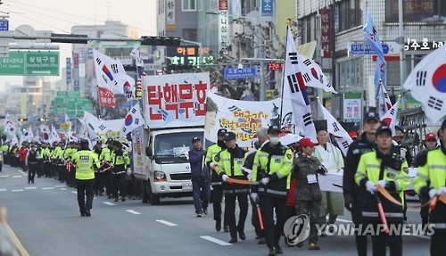 충북 민주당 "국회의원 '미친개' 비유 김학철 도의원 사퇴하라" - 1