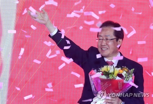 홍준표 "국민의당과 단일화 어려워…대선 4强구도로 갈 것"(종합) - 1