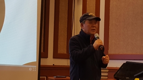 강연하는 김평우 변호사
