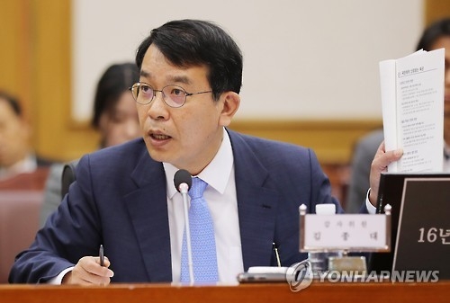 "국방부, 9년전 숨진 병사 부모에 '월급 33만원 토해내라' 소송" - 1