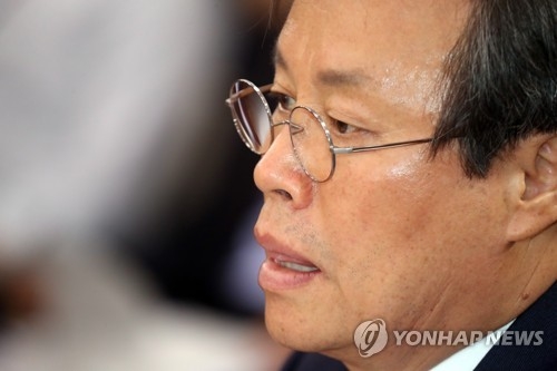 도종환 '평양 탐방기' 공방…都 "北기념탑 방문 사실무근" - 1