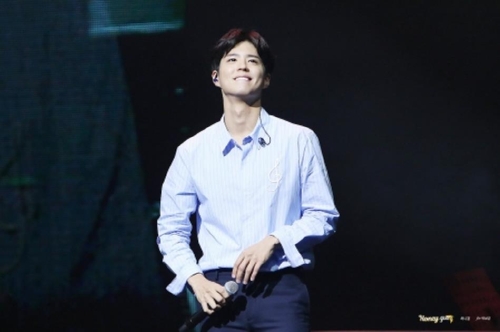 보검일보, 박보검 25번째 생일 맞아 희소병 환아 후원 - 1
