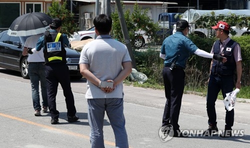 사드 두고 설전