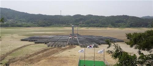 고정식이 되어 버린 수상 태양광 발전소