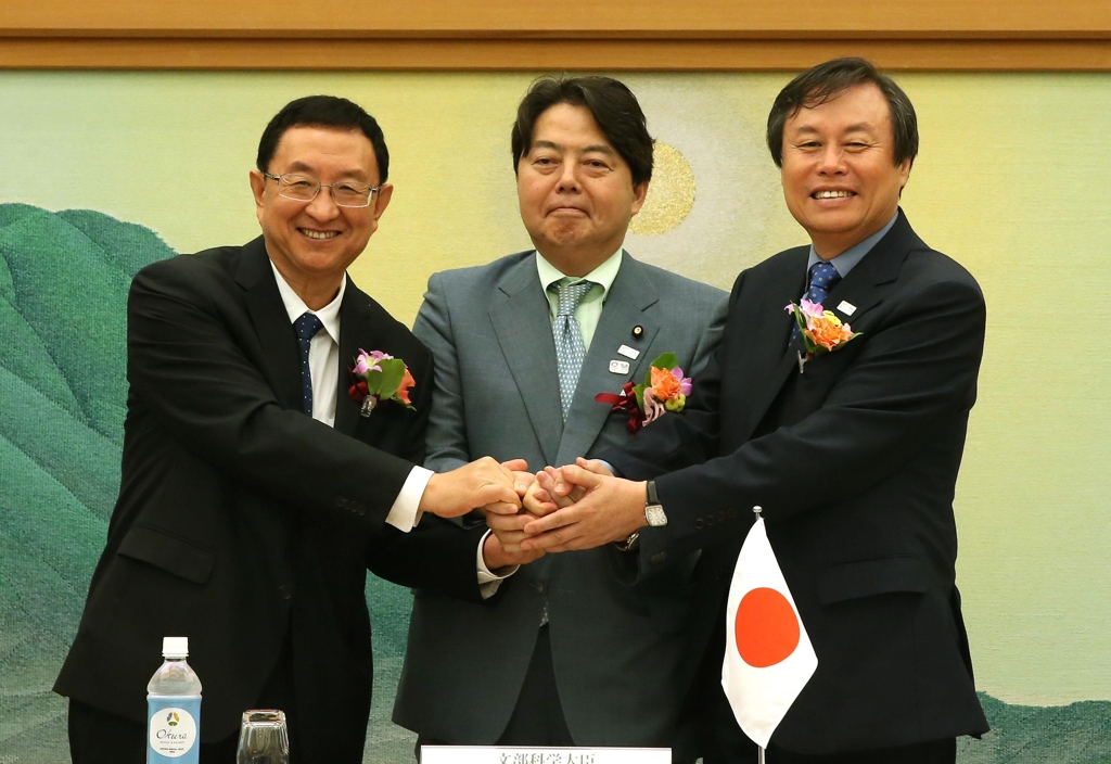 손맞잡은 한중일 문화장관