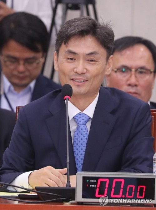 미소 짓는 박성진 후보자