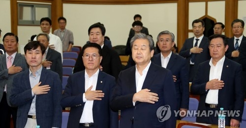 원심력 커진 바른정당, 통합론 재등장에 전대 무산론도 솔솔 - 2