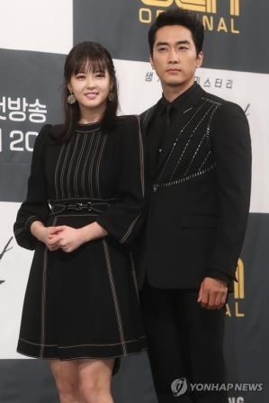 '블랙' 고아라 "장르극은 첫 도전, 열정 더 생겨요" - 2