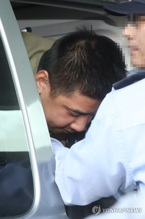 검찰 출석하는 이영학