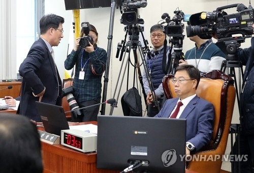 돌아온 한국당…'국감파행 진앙' 과방위서 여야 격돌(종합) - 1