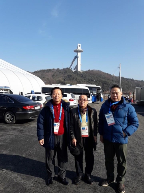 자원봉사자로 평창올림픽에 나서는 허록 전 대한역도연맹 부회장