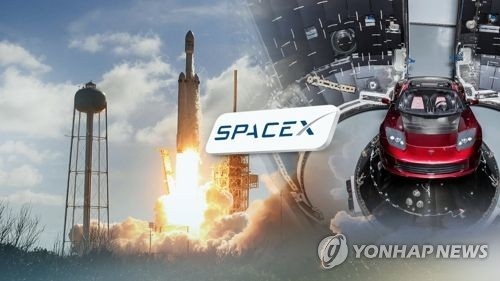 전기차 싣고 날아오른 스페이스X의 팰컨 헤비 로켓