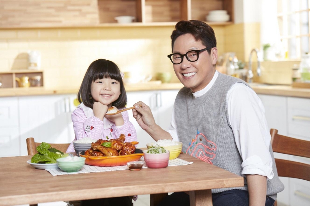 굽네 갈비천왕 모델 된 윤종신
