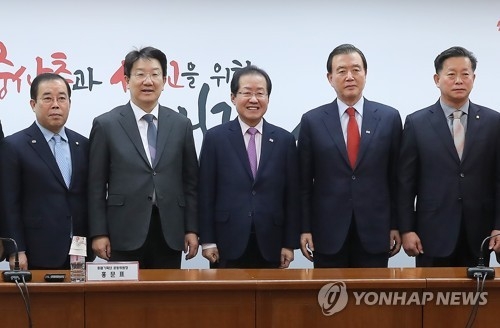 한국당, 지방선거 공천 '눈치작전' 접고 '속전속결' - 1