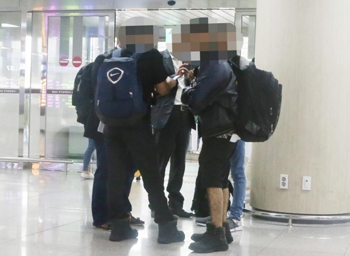 제주공항 도착한 예멘인