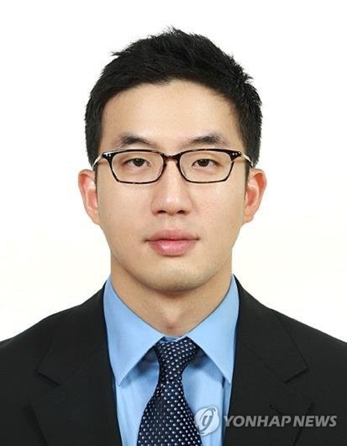 'LG家 4세' 구광모, ㈜LG 등기이사 선임…경영승계 본격화(종합) - 1