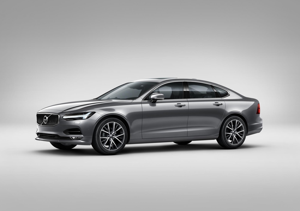 볼보코리아, '더 뉴 XC60·더 뉴 S90' 2019년형 모델 출시 - 2