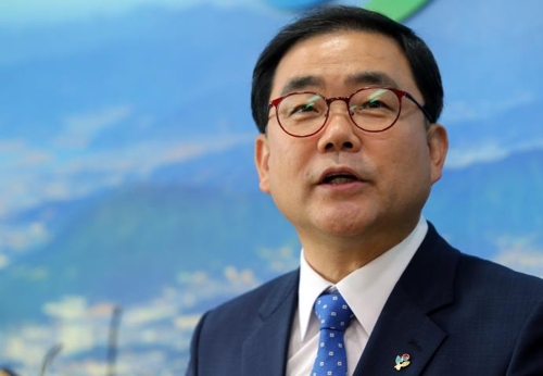 인수위 구성 발표하는 허성무 창원시장 당선인