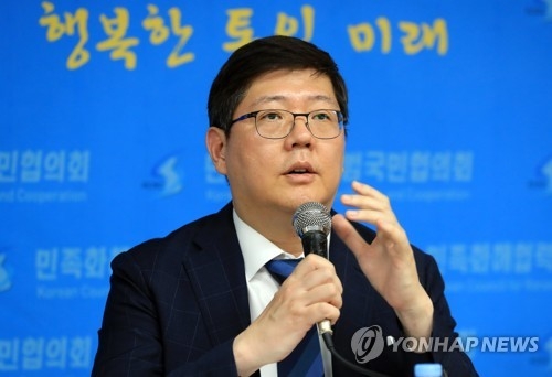 방북결과 설명하는 김홍걸