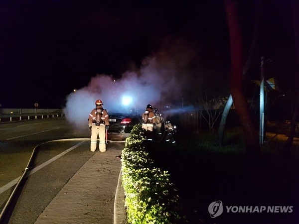 에쿠스 승용차 불