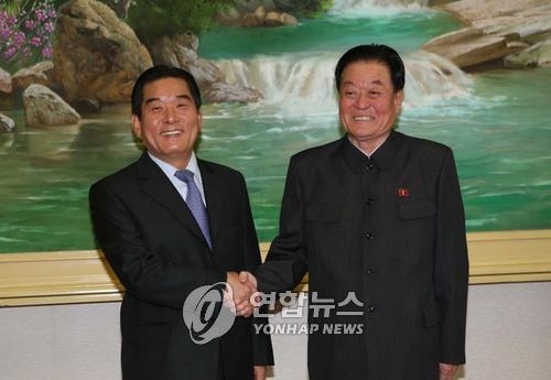 남북 뉴스통신사 사장 사상 첫 회동
