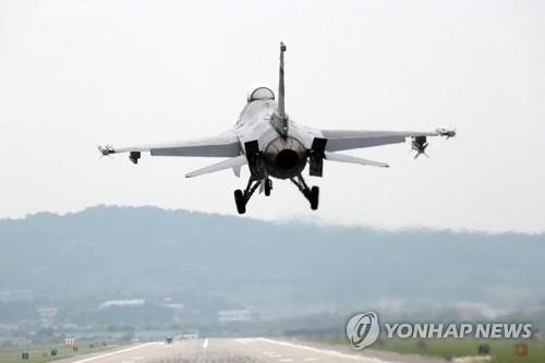 주한미군 F-16 전투기
