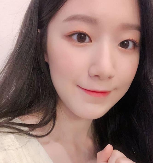(여자)아이들 슈화 / (여자)아이들 인스타그램 캡처