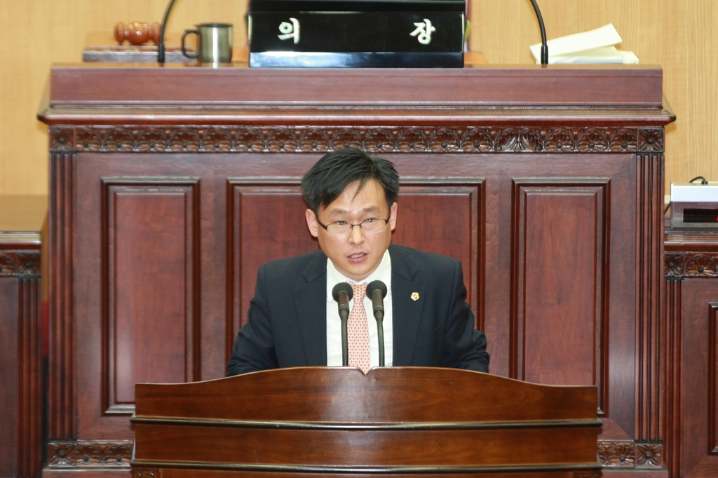 5분 자유발언 하는 김영주 도의원