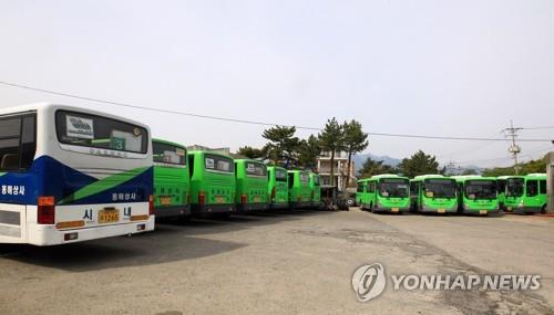 파업으로 멈춰선 시내버스