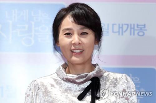 배우 전미선