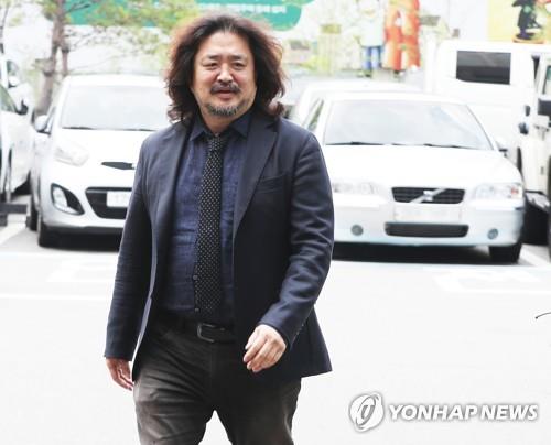 방송인 김어준